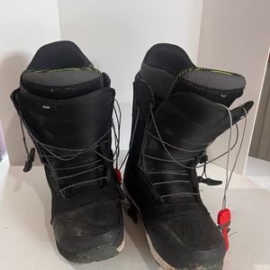 Mens Snowboard Boot Size 10.5